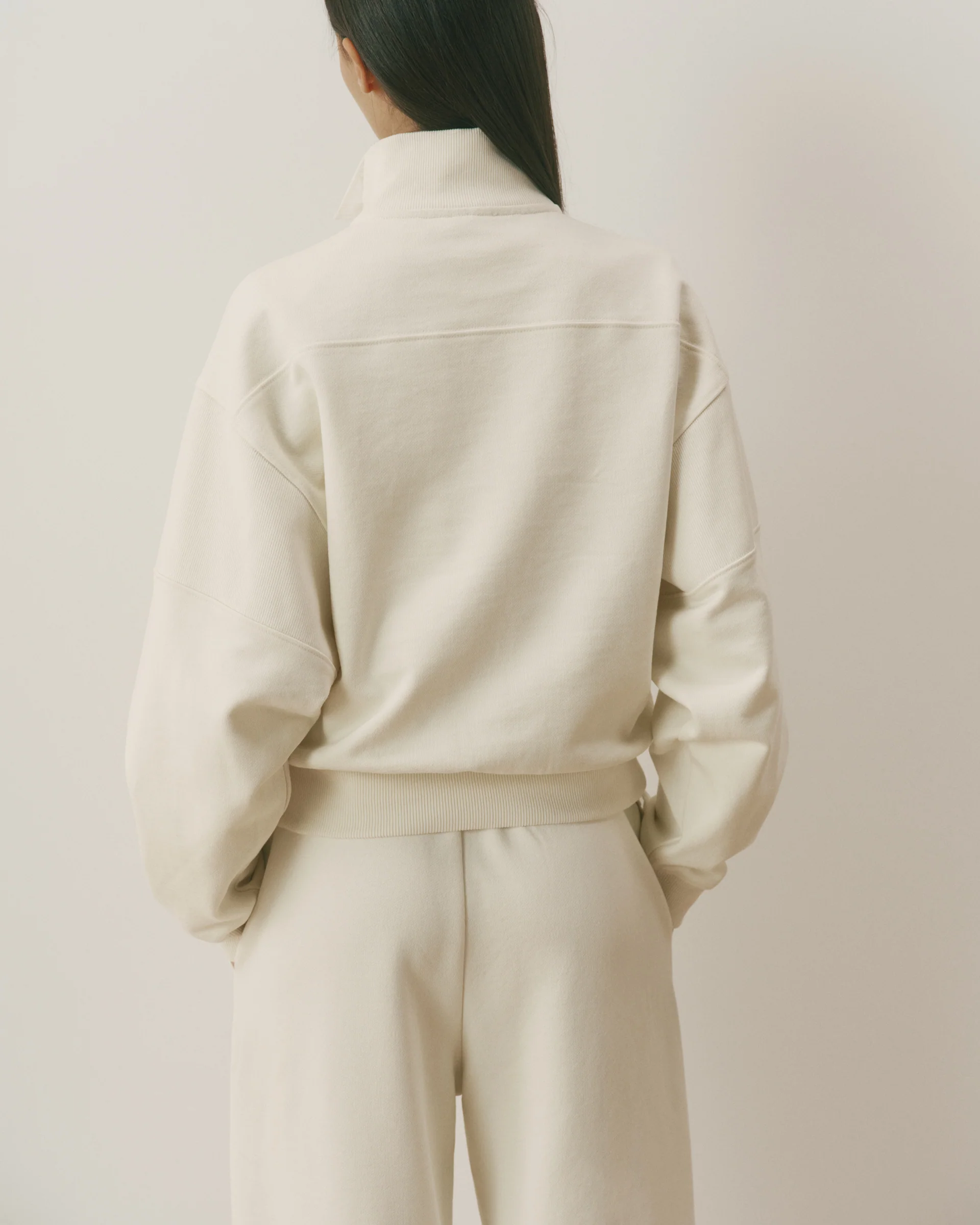 1050-retro-as-oversized-funnel-neck-zip-sweatshirt-marshmallow-white-classic-red-2.webp Retro AS Oversized Funnel Neck Zip Sweatshirt - Marshmallow White/Classic Red