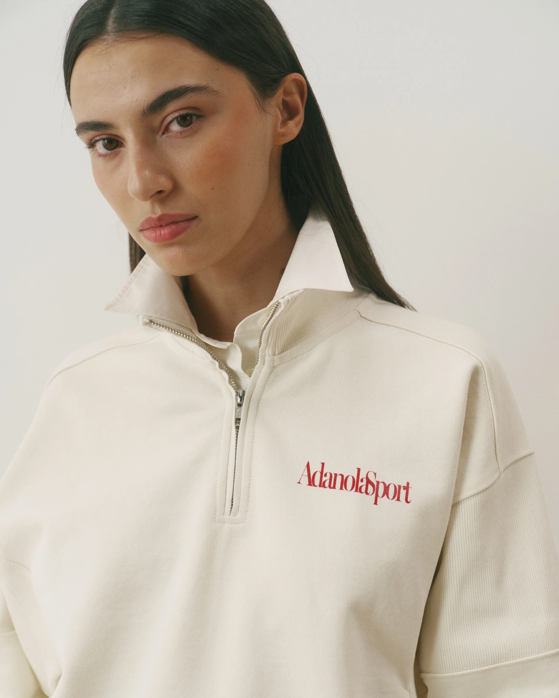 1050-retro-as-oversized-funnel-neck-zip-sweatshirt-marshmallow-white-classic-red-3.webp Retro AS Oversized Funnel Neck Zip Sweatshirt - Marshmallow White/Classic Red