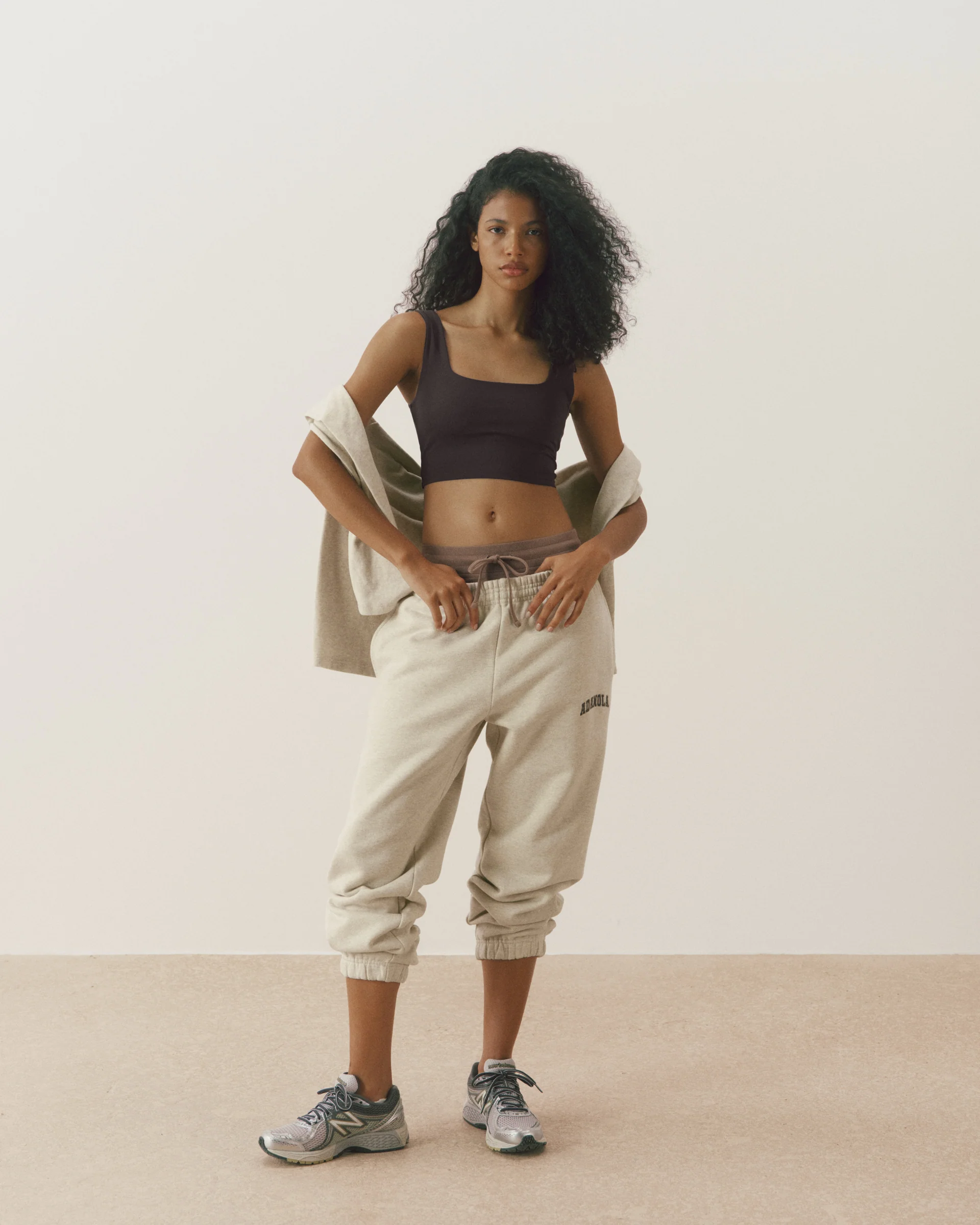 1102-varsity-sweatpants-oat-melange-coffee-bean-1.webp Varsity Sweatpants - Oat Melange/Coffee Bean
