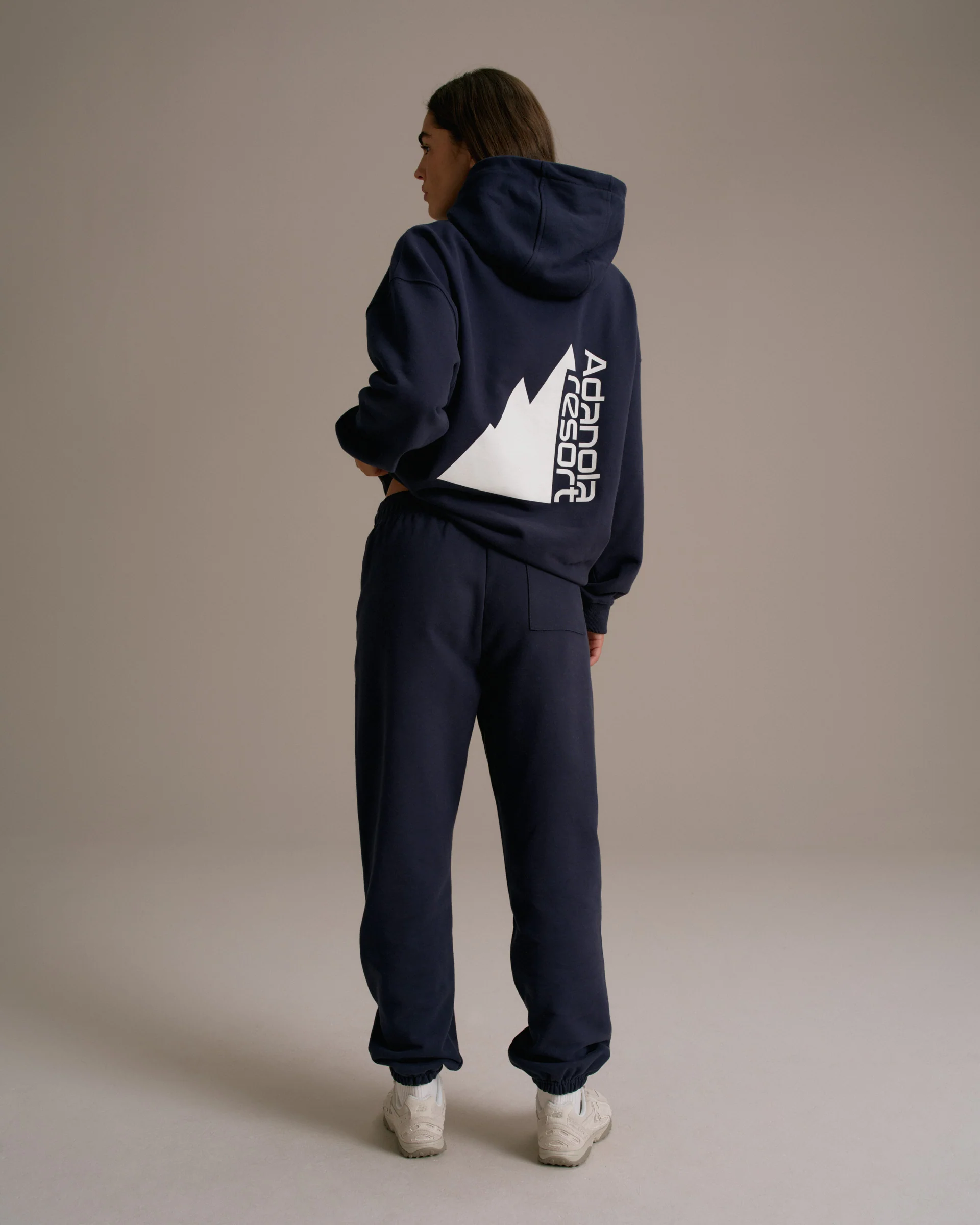 1558-peaks-sweatpants-navy-blue-5.webp Peaks Sweatpants - Navy Blue