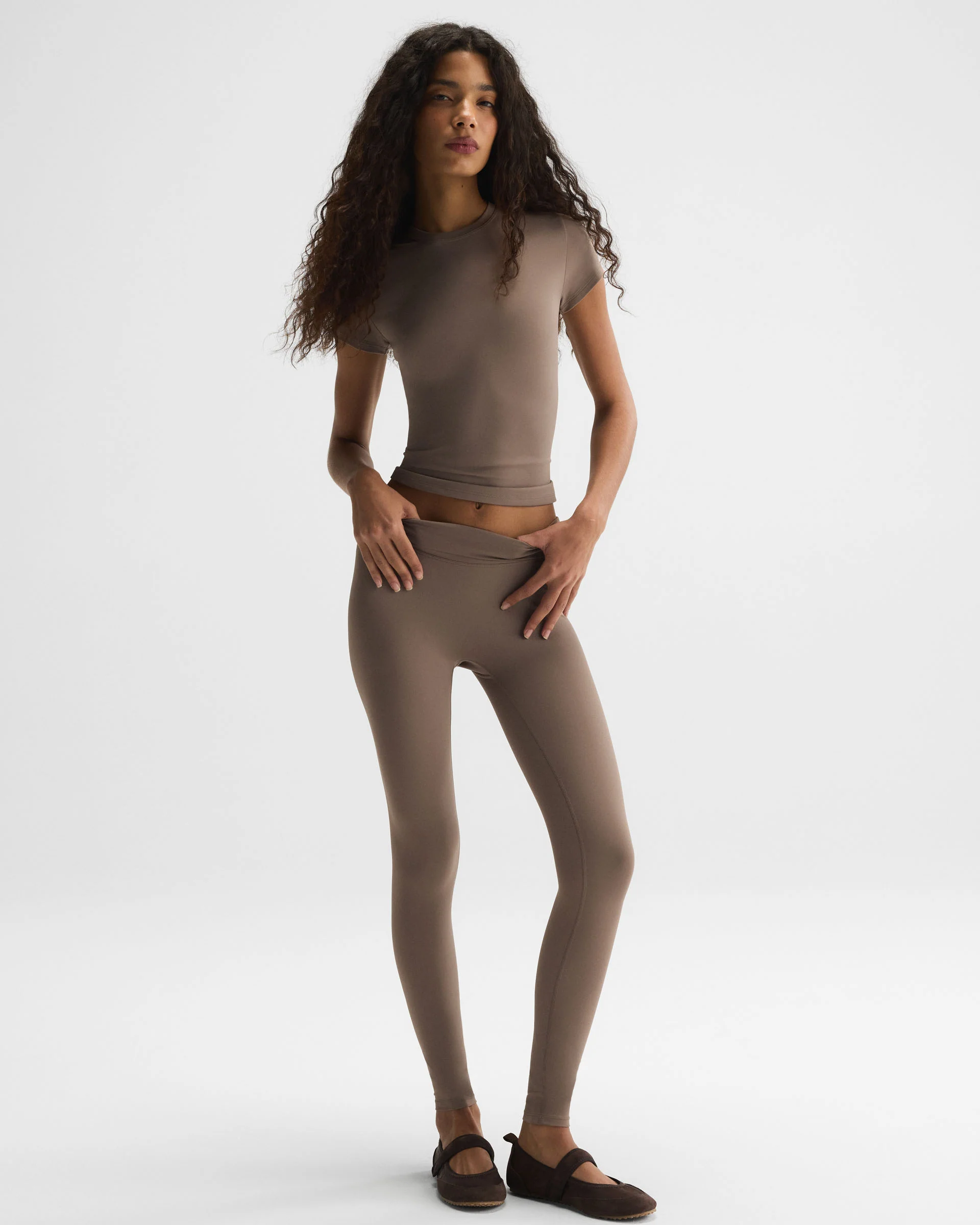 200-ultimate-leggings-dusty-brown-1.webp Ultimate Leggings - Dusty Brown