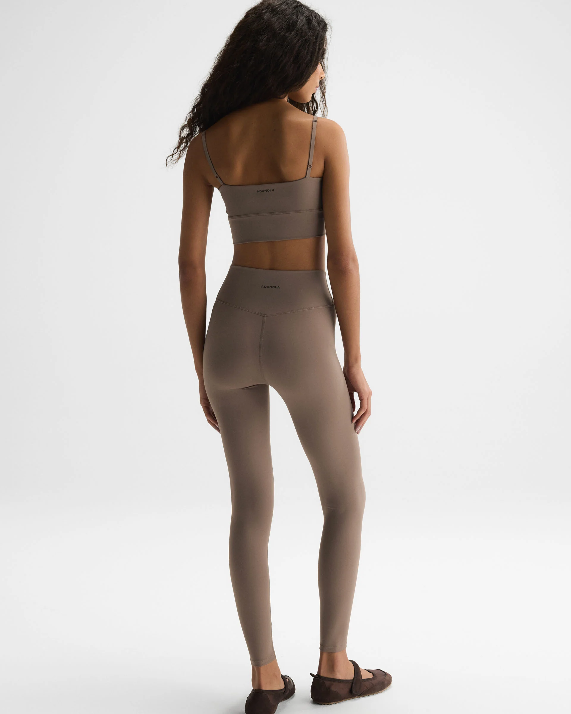 200-ultimate-leggings-dusty-brown-2.webp Ultimate Leggings - Dusty Brown
