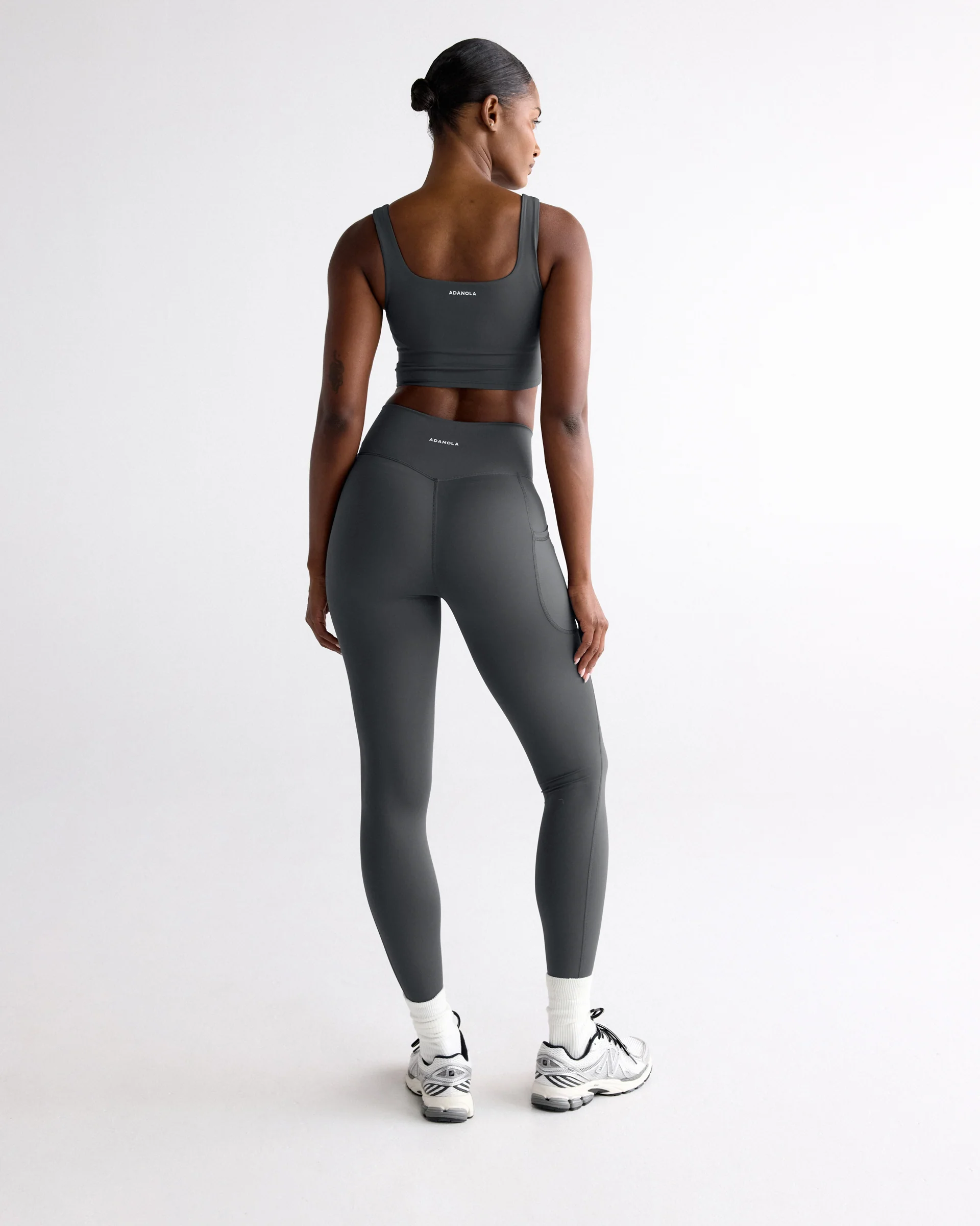 2098-ultimate-pocket-leggings-graphite-grey-3.webp Ultimate Pocket Leggings - Graphite Grey