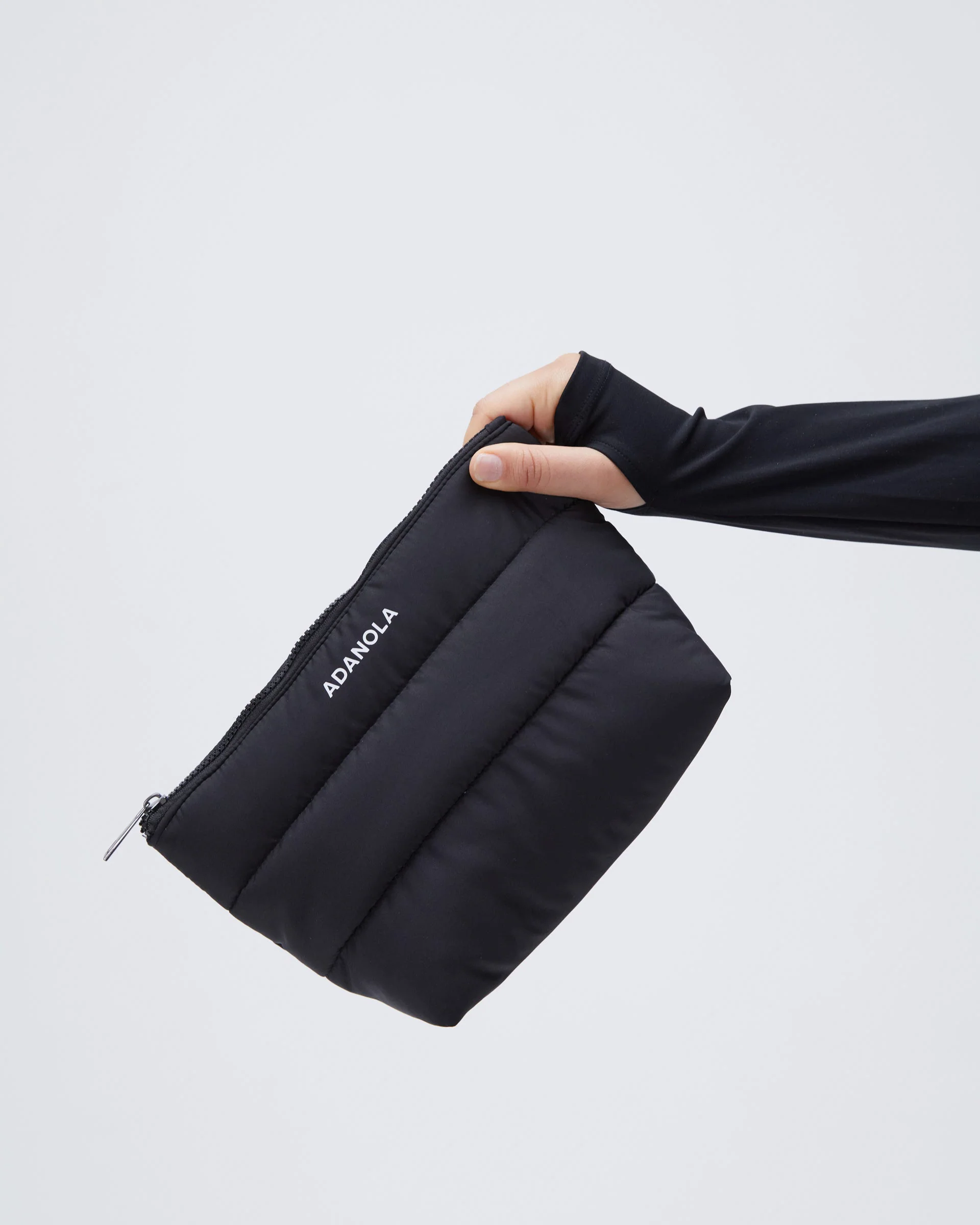 2221-puffer-pouch-black-1.webp Puffer Pouch - Black