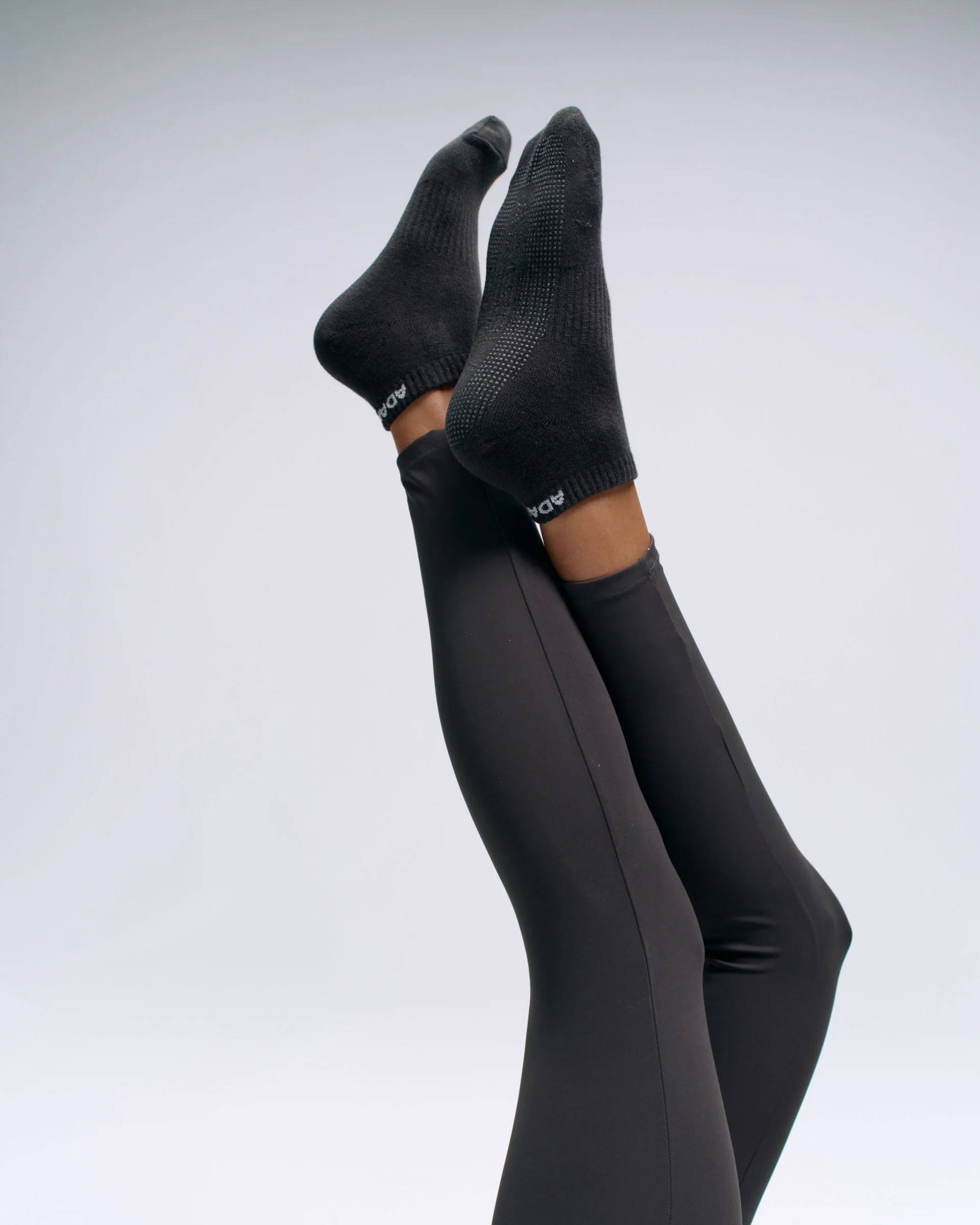 2488-pilates-grip-socks-graphite-grey-1.webp Pilates Grip Socks - Graphite Grey
