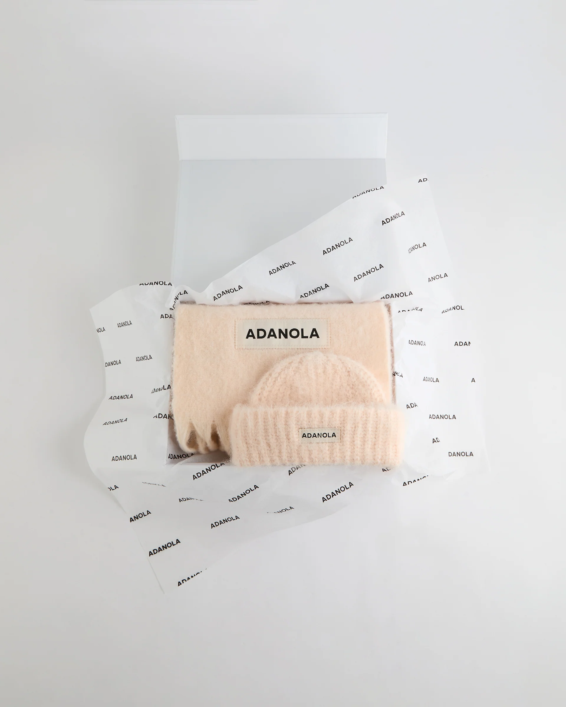 Box Set Beanie and Scarf - Light Pink