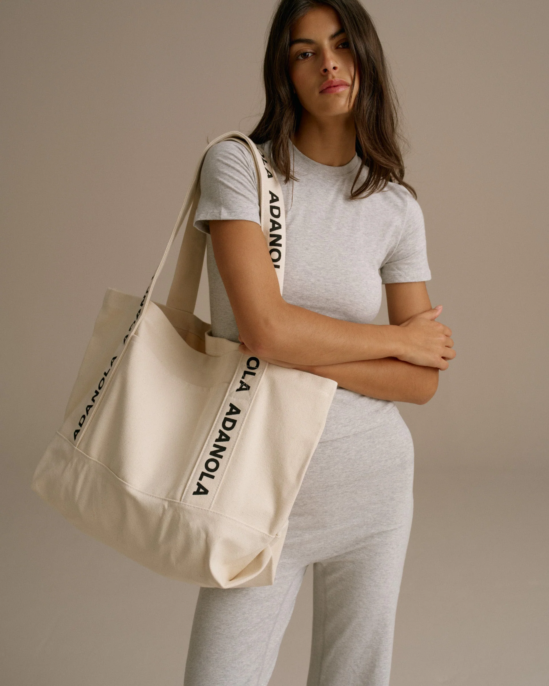 3254-branded-strap-tote-bag-cream-black-5.webp Branded Strap Tote Bag - Cream/Black