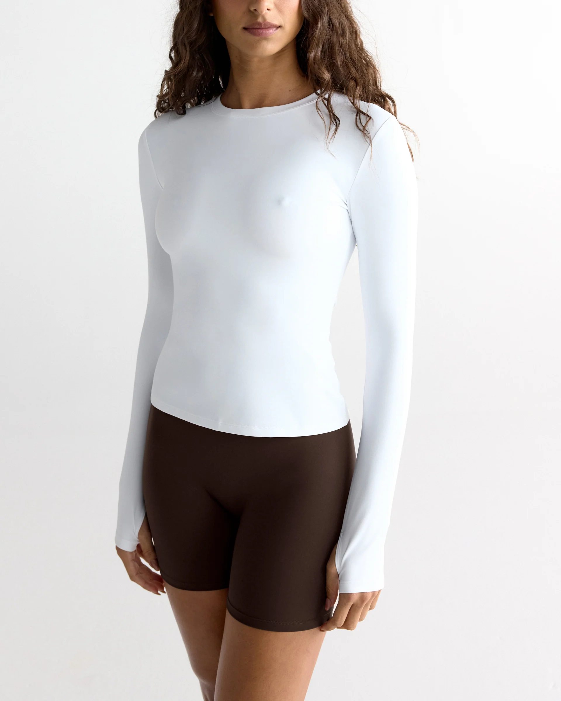 3480-ultimate-long-sleeve-top-white-5.webp Ultimate Long Sleeve Top - White
