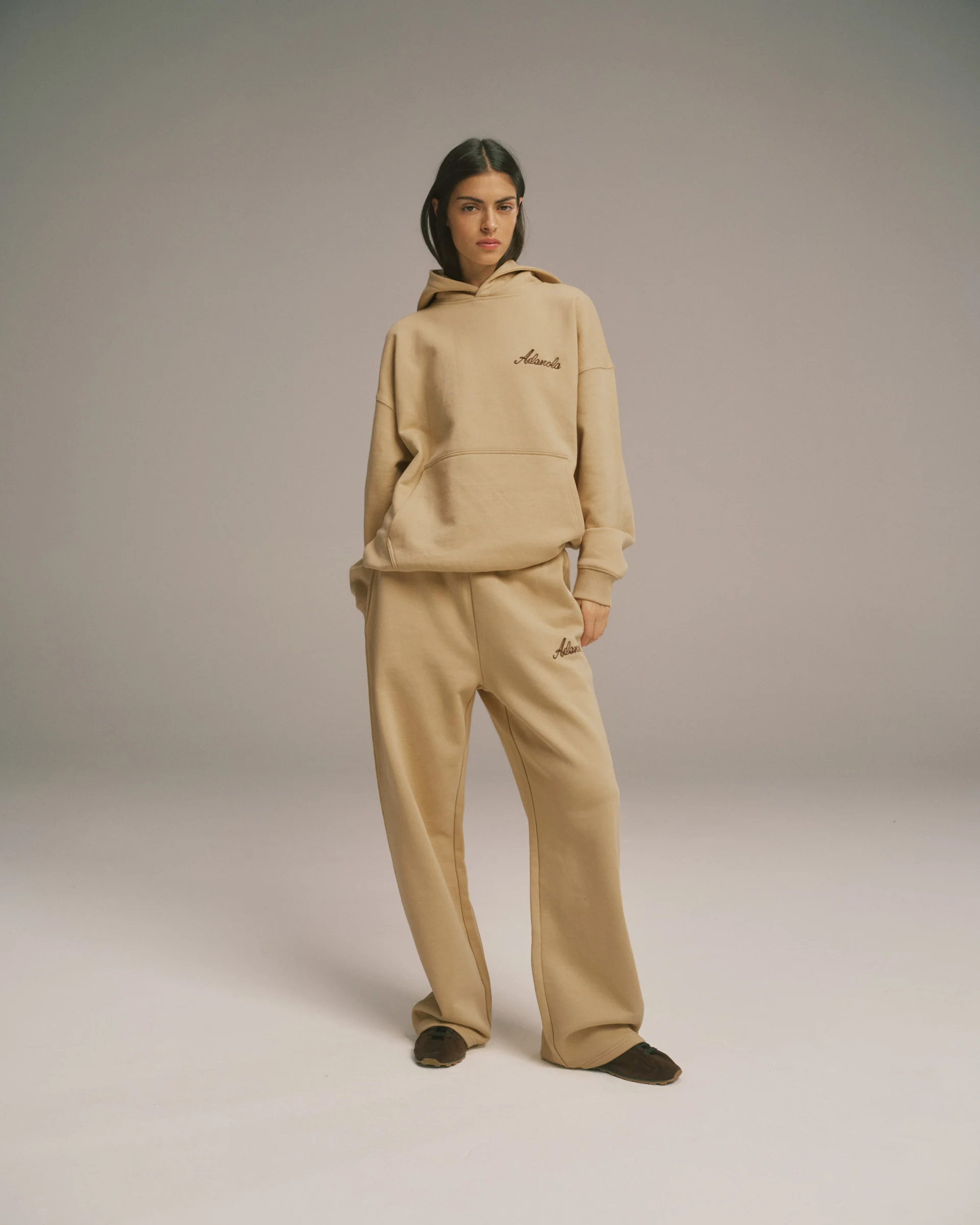 406-signature-straight-leg-sweatpants-caramel-beige-1.webp Signature Straight Leg Sweatpants - Caramel Beige