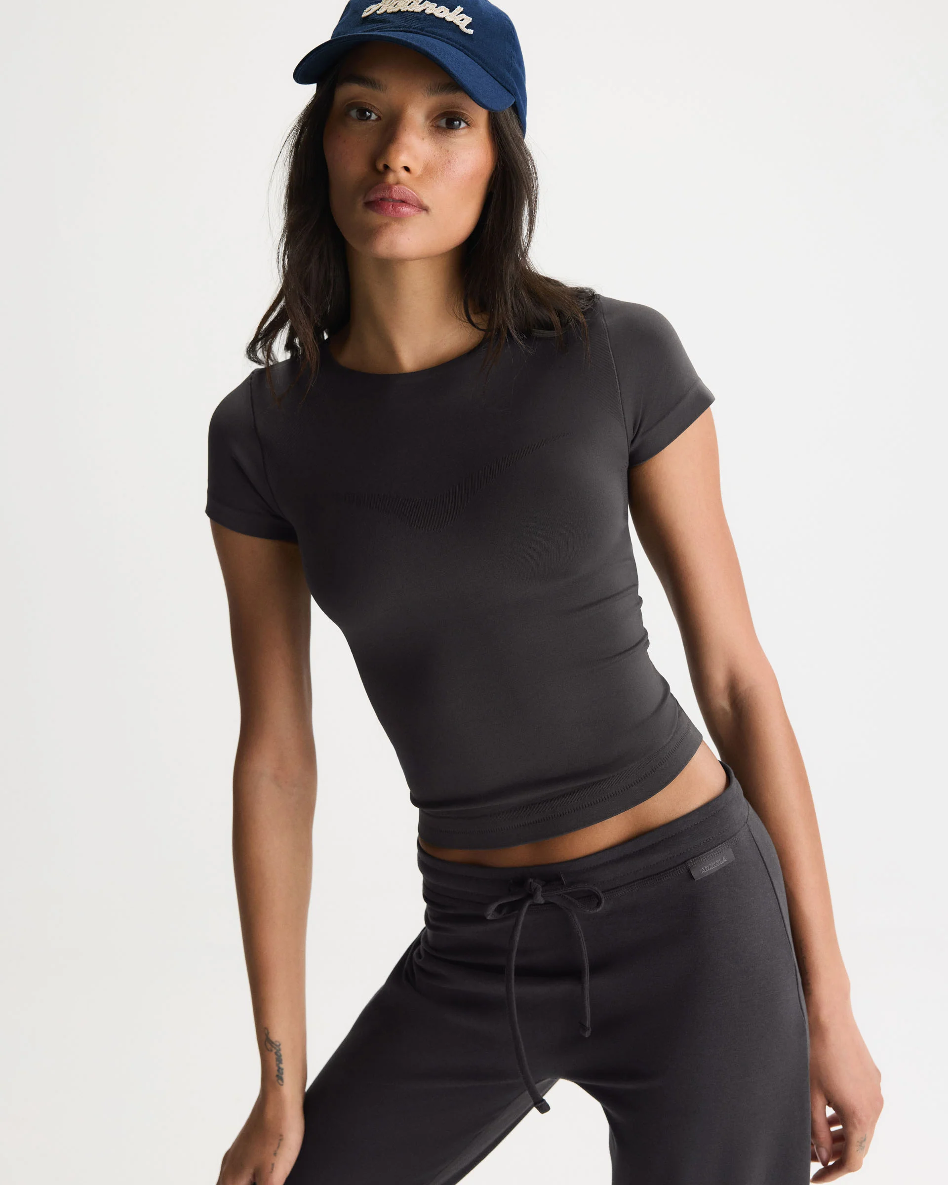 4119-seamless-short-sleeve-top-coffee-bean-1.webp Seamless Short Sleeve Top - Coffee Bean
