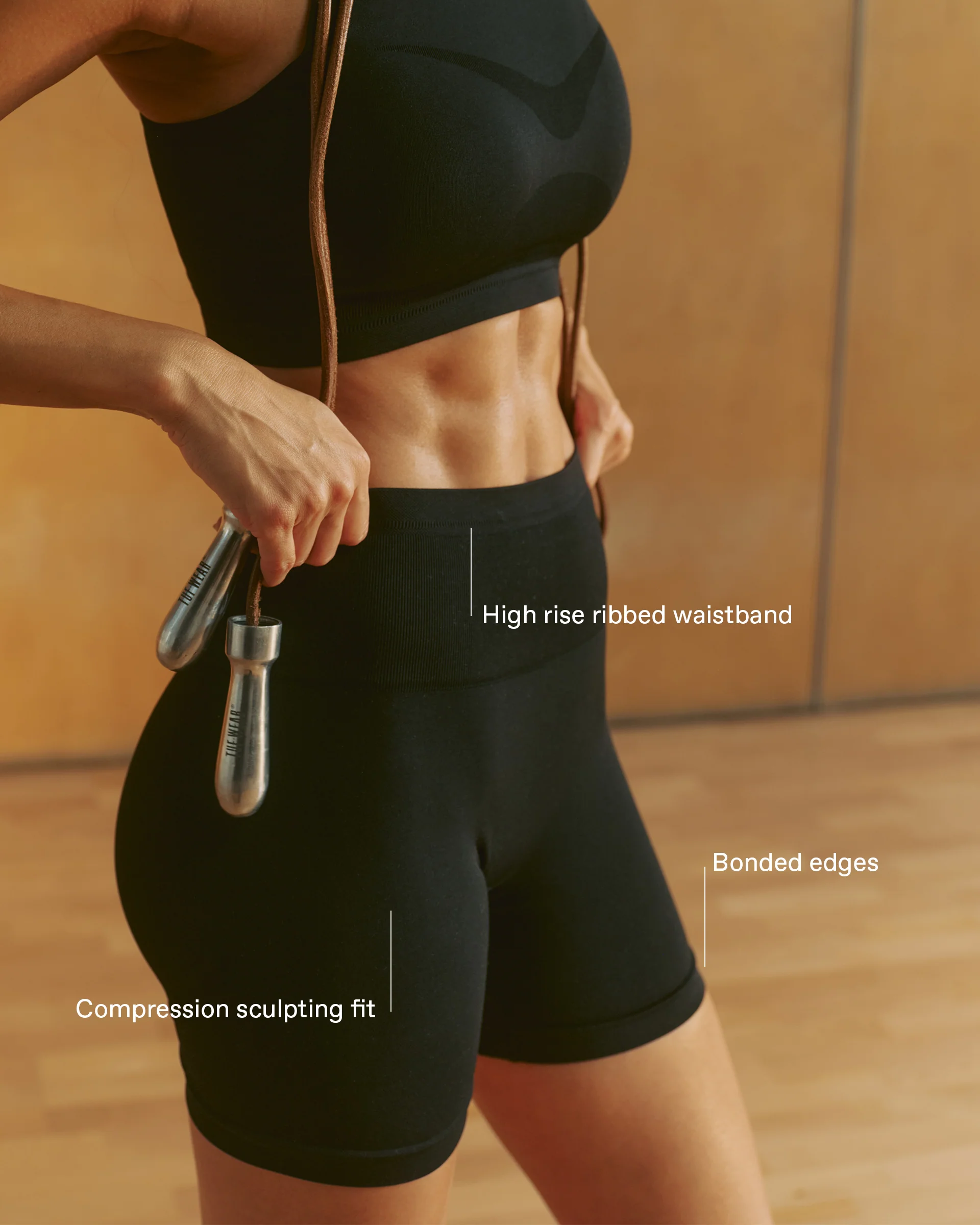 4189-seamless-crop-shorts-black-2.webp Seamless Crop Shorts - Black