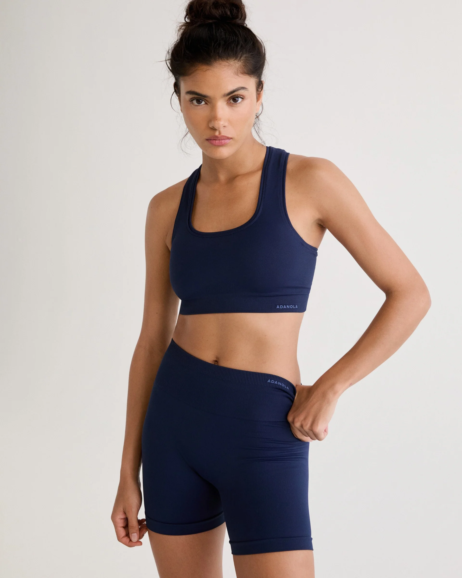 4543-classic-seamless-racer-back-bra-navy-blue-4.webp Classic Seamless Racer Back Bra - Navy Blue