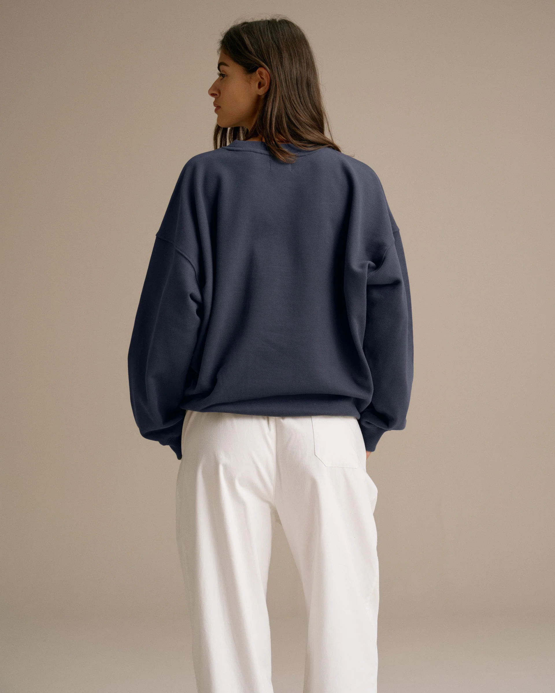 5269-as-oversized-sweatshirt-washed-midnight-blue-2.webp AS Oversized Sweatshirt - Washed Midnight Blue