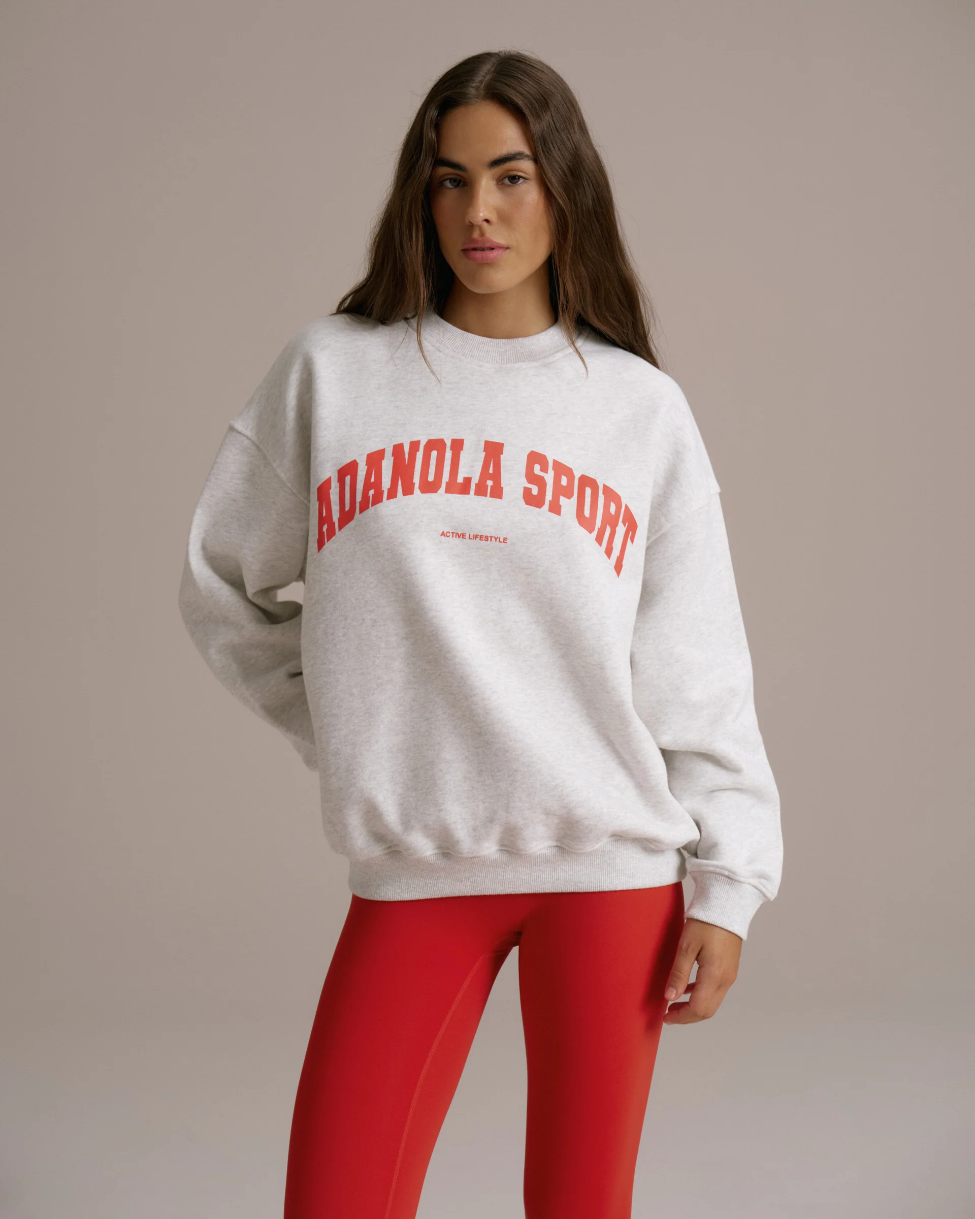 5304-as-oversized-sweatshirt-light-grey-melange-apple-red-1.webp AS Oversized Sweatshirt - Light Grey Melange/Apple Red