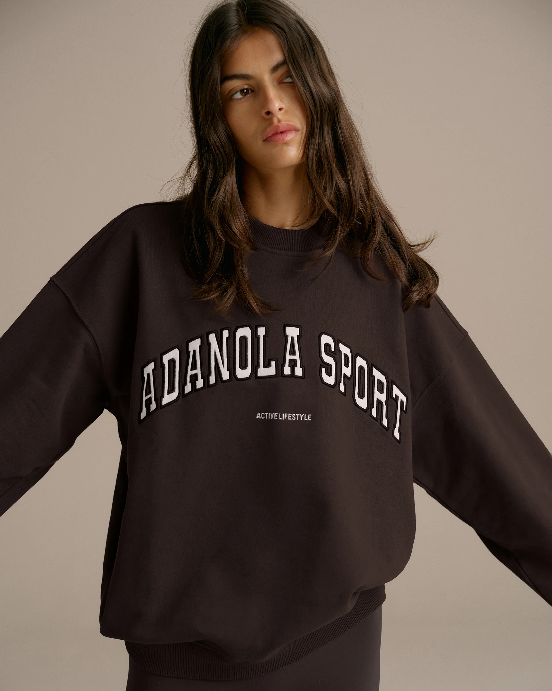5391-as-oversized-sweatshirt-coffee-bean-1.webp AS Oversized Sweatshirt - Coffee Bean