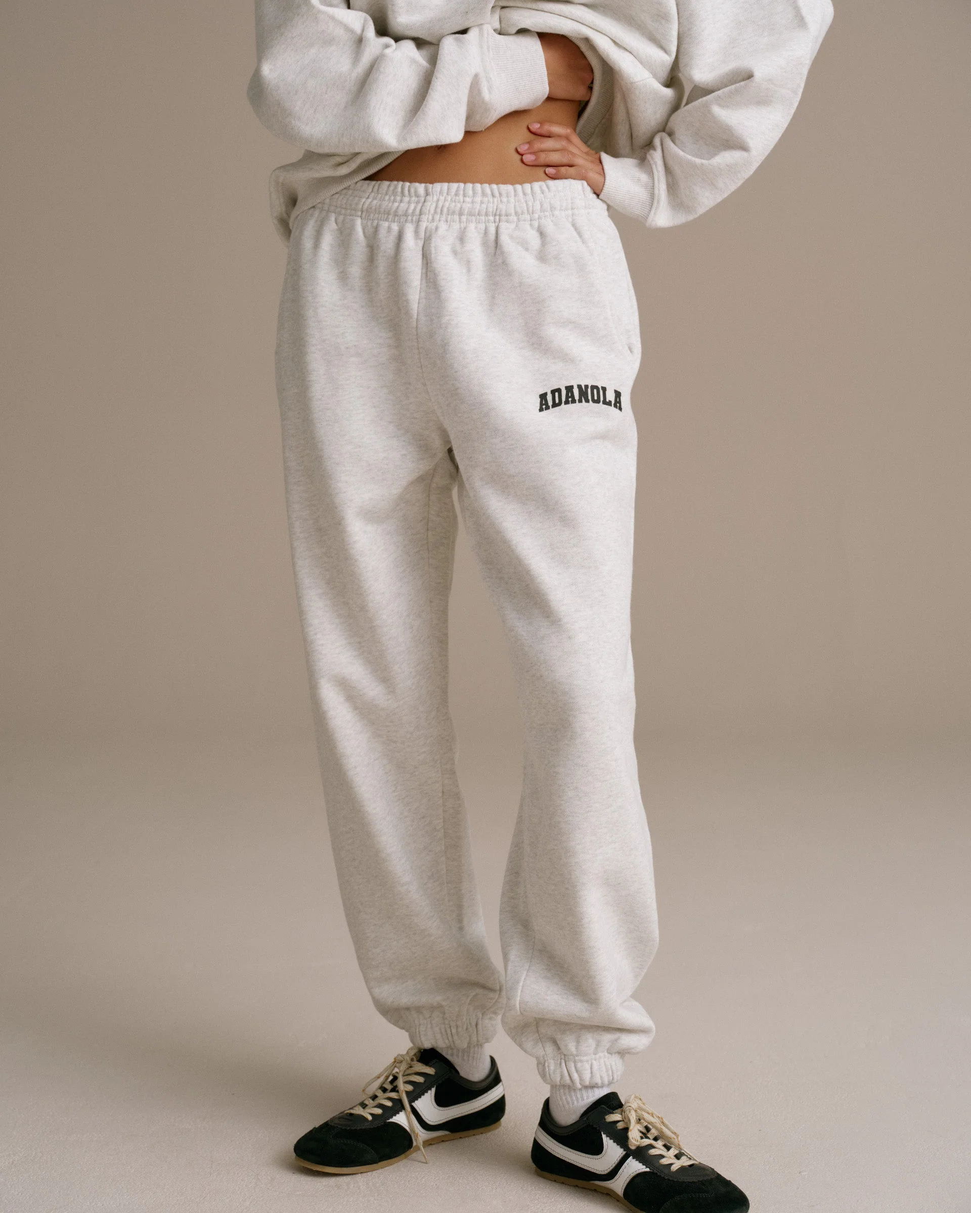 5463-varsity-sweatpants-light-grey-melange-black-5.webp Varsity Sweatpants - Light Grey Melange/Black