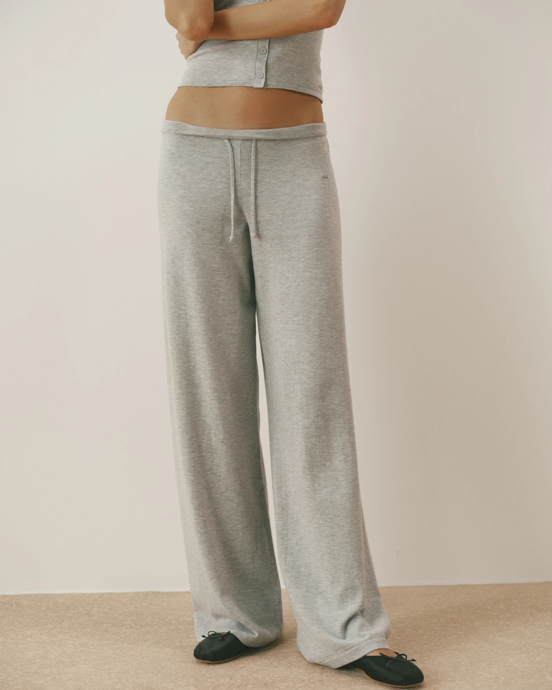 5498-knit-low-rise-straight-leg-pants-grey-melange-1.webp Knit Low Rise Straight Leg Pants - Grey Melange