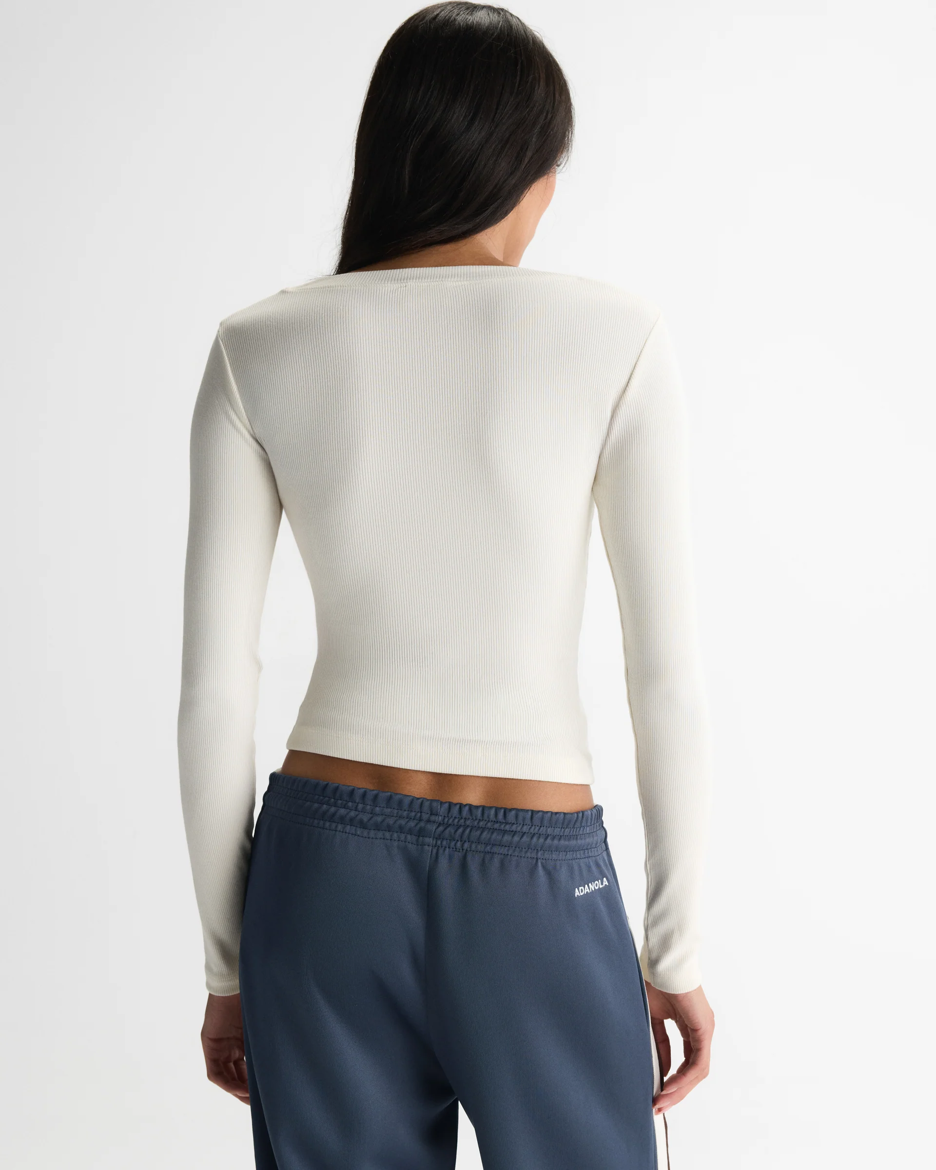5852-soft-modal-rib-scoop-neck-long-sleeve-top-marshmallow-white-3.webp Soft Modal Rib Scoop Neck Long Sleeve Top - Marshmallow White