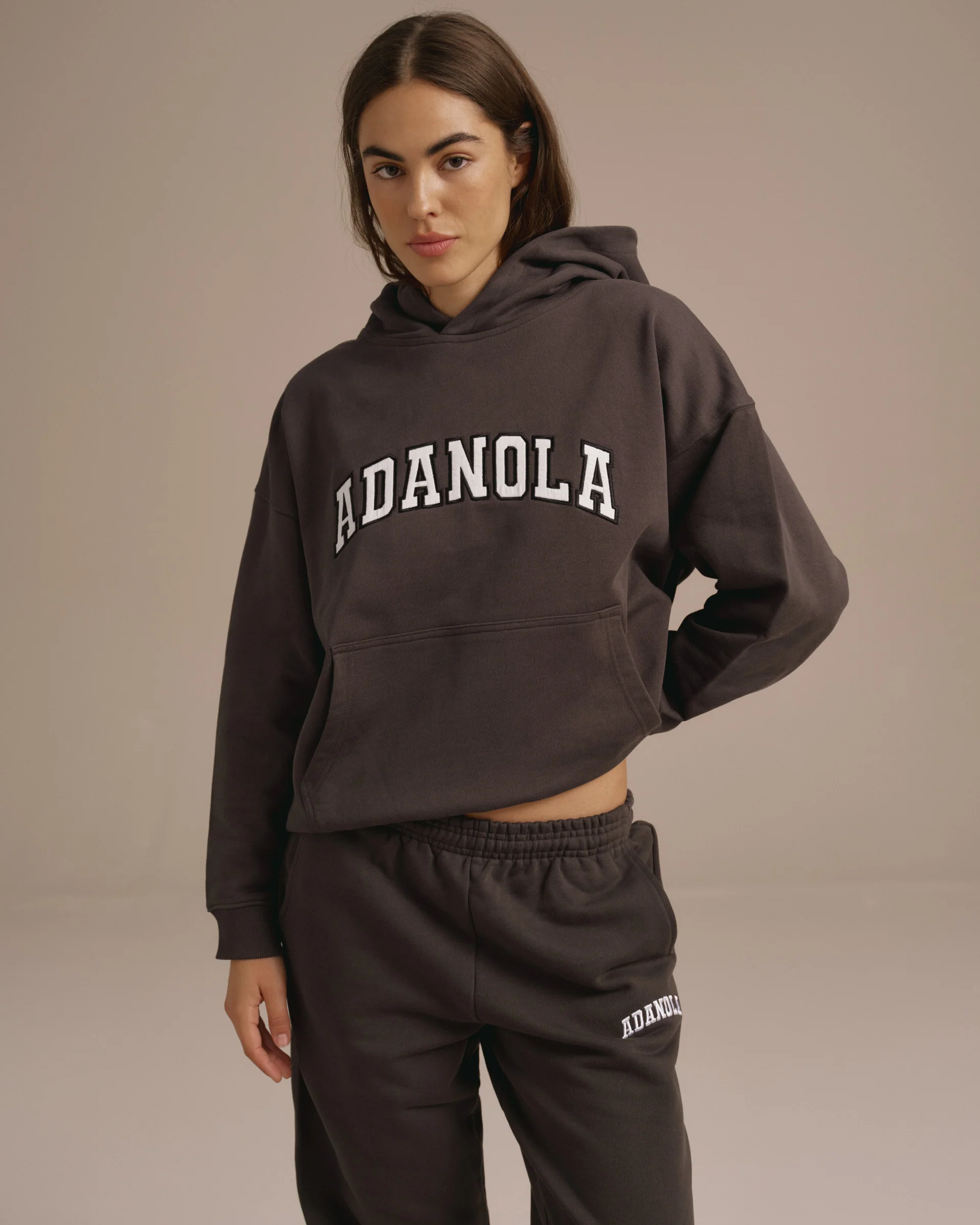 6084-varsity-sweatpants-washed-coffee-bean-3.webp Varsity Sweatpants - Washed Coffee Bean