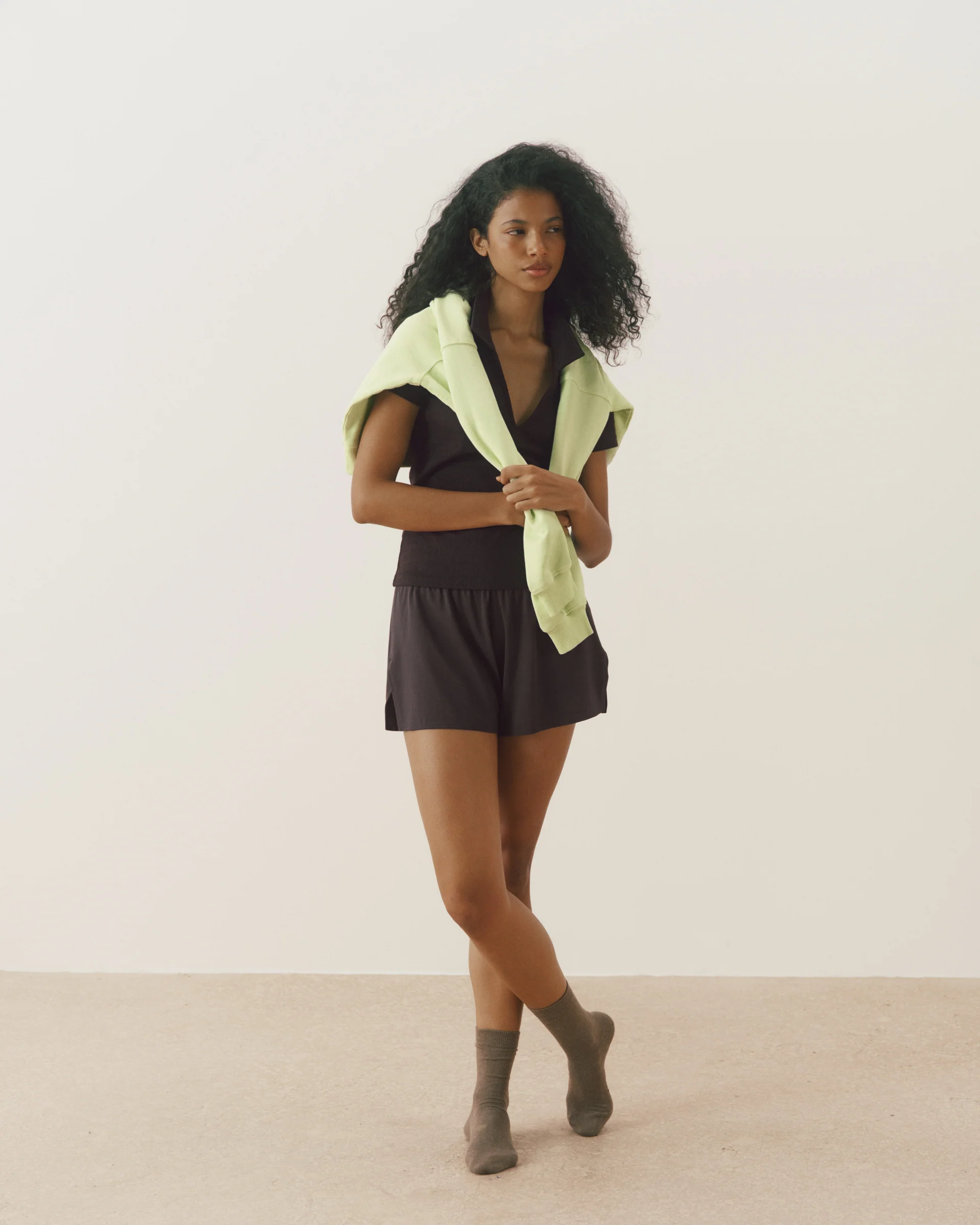 Studio Side Split Shorts - Coffee Bean