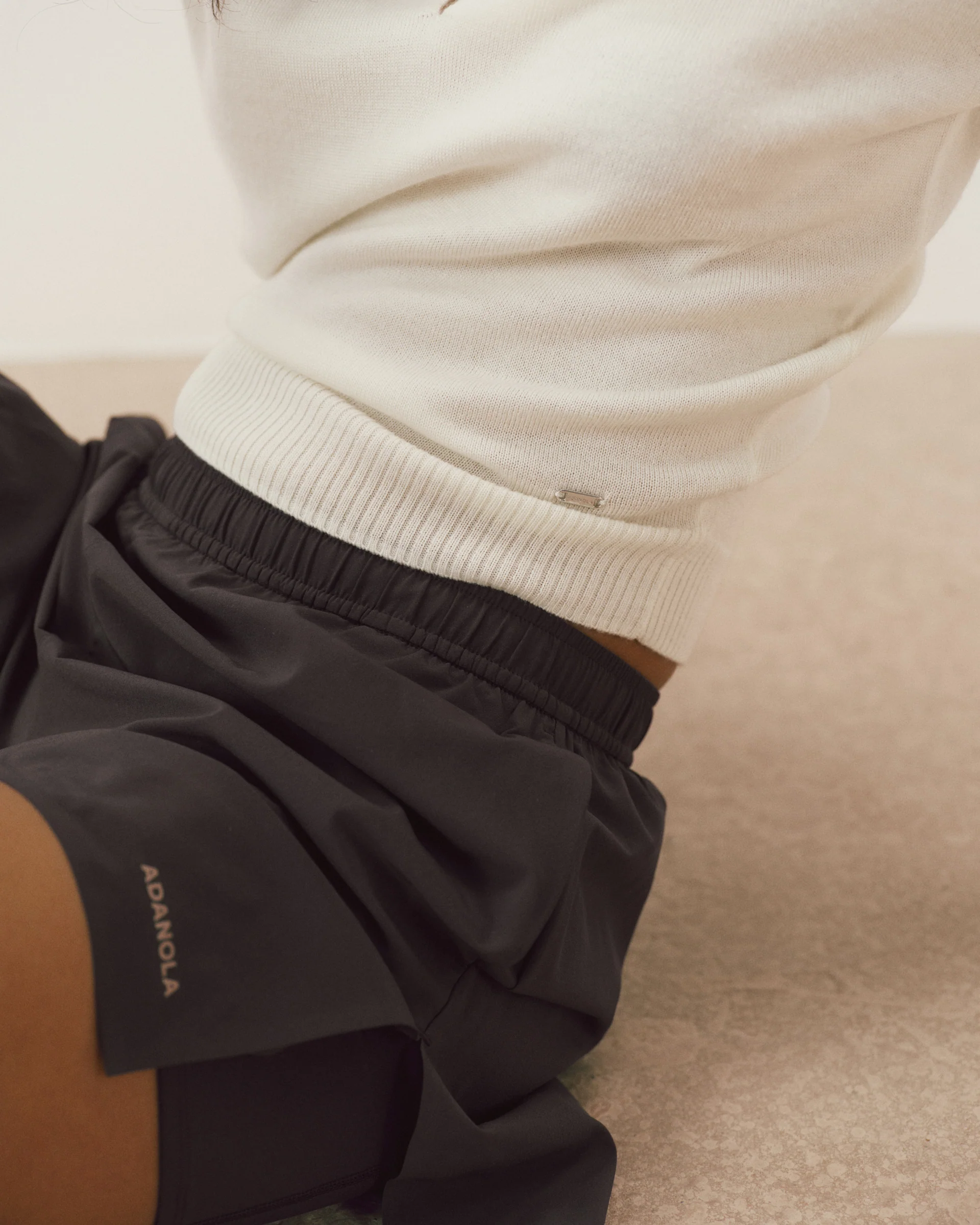 661-active-hybrid-shorts-coffee-bean-3.webp Active Hybrid Shorts - Coffee Bean