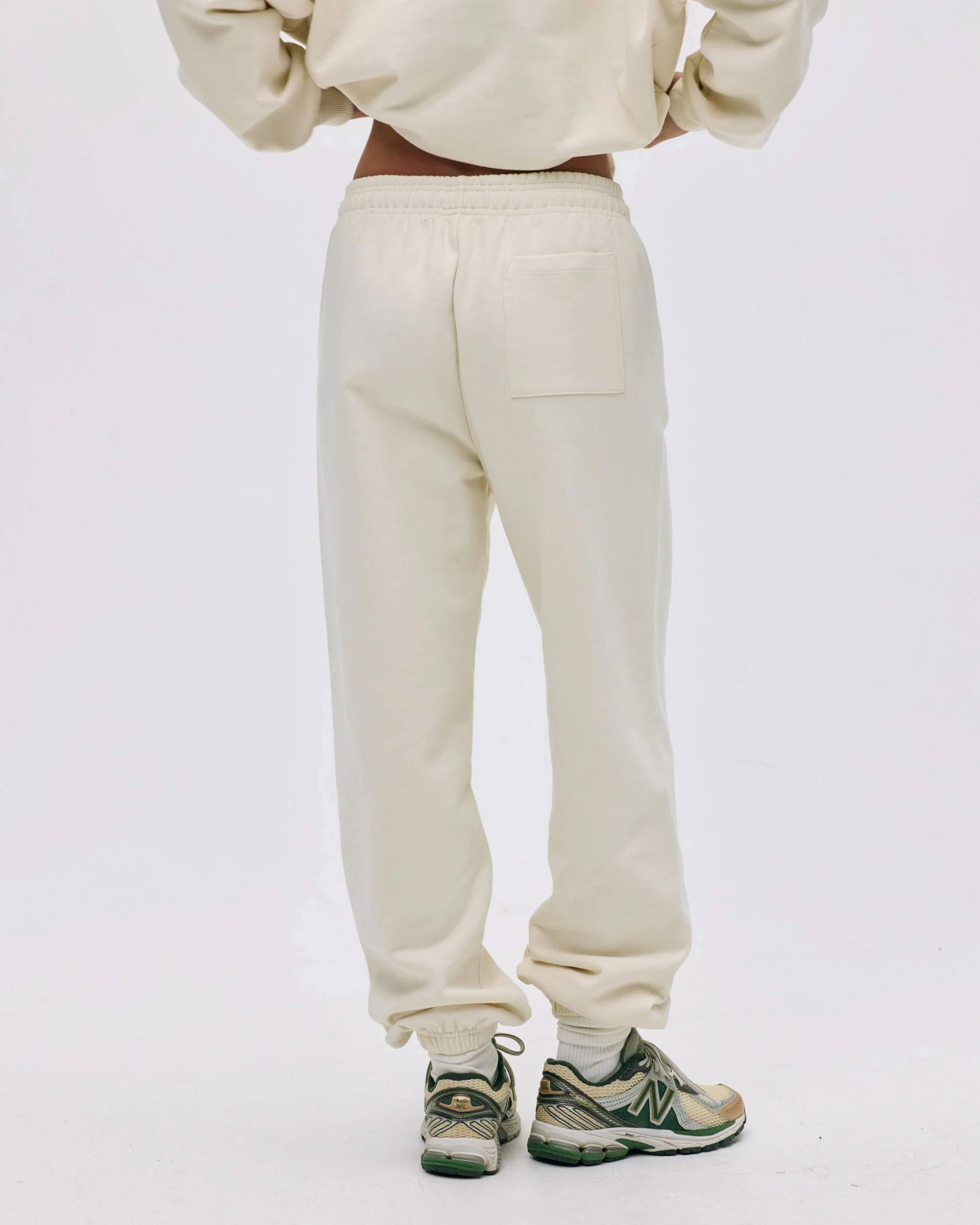 6692-varsity-sweatpants-marshmallow-white-midnight-blue-2.webp Varsity Sweatpants - Marshmallow White/Midnight Blue
