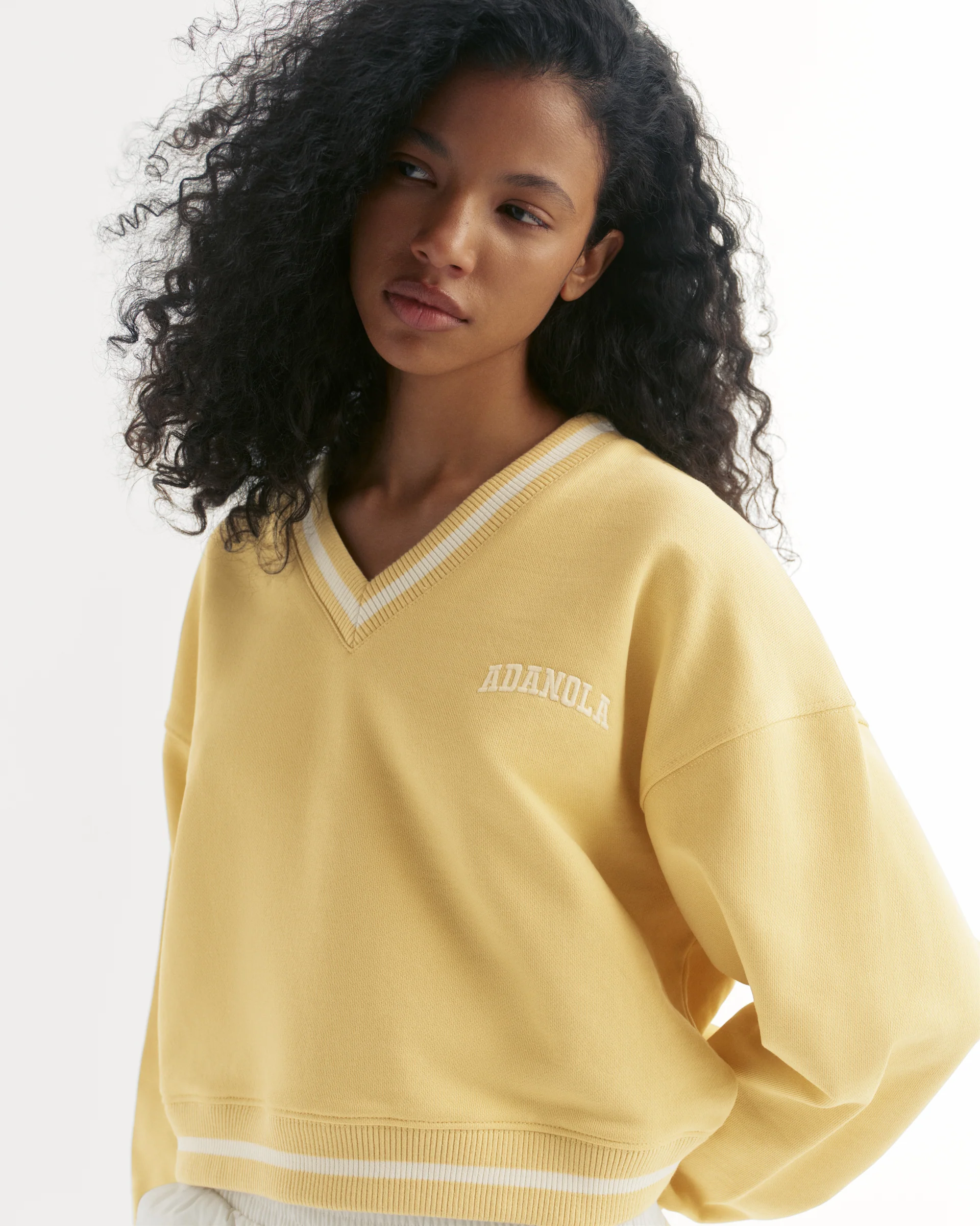 V Neck Contrast Sweatshirt - Butter Yellow/Marshmallow White