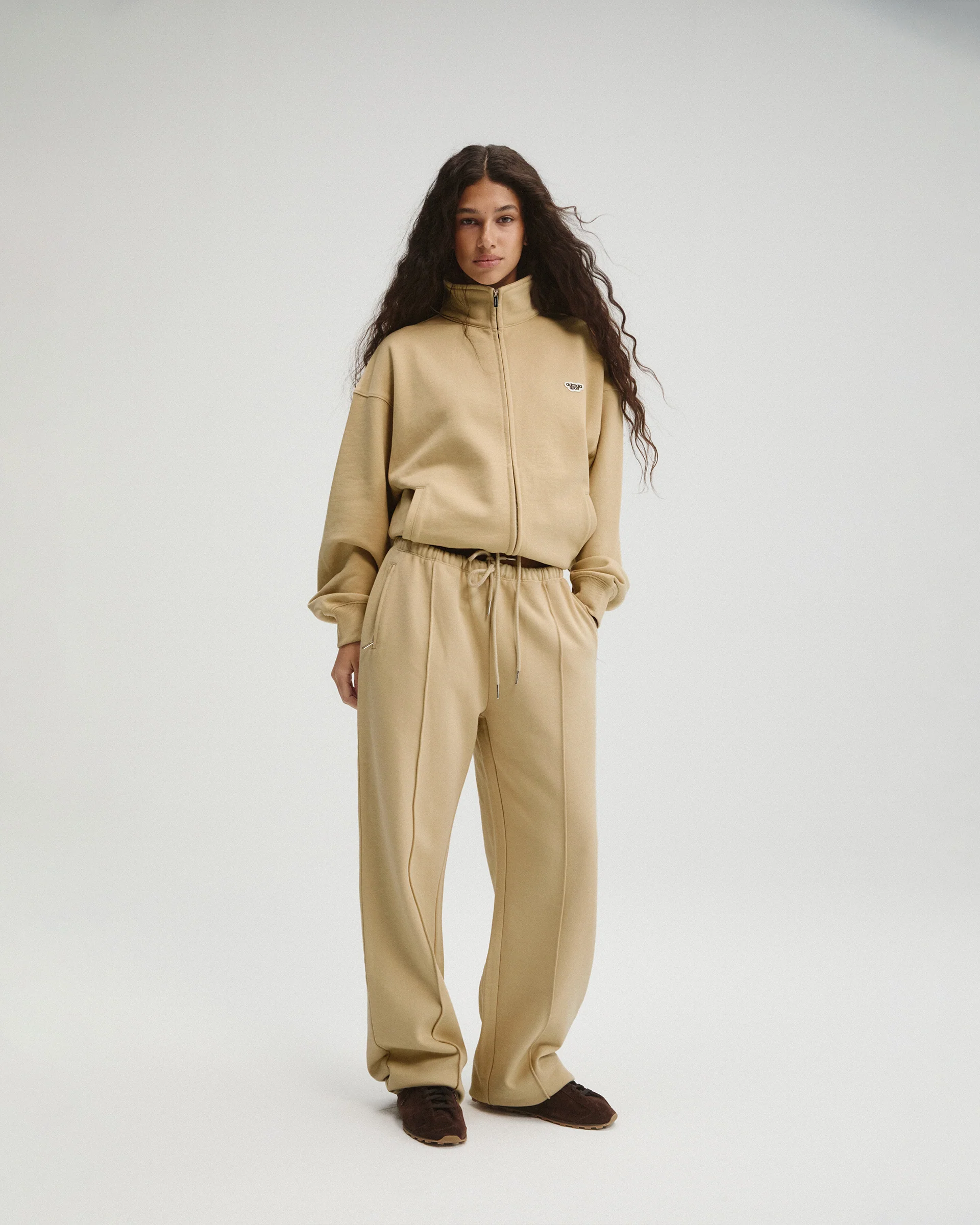 Pintuck Straight Leg Sweatpants - Caramel Beige