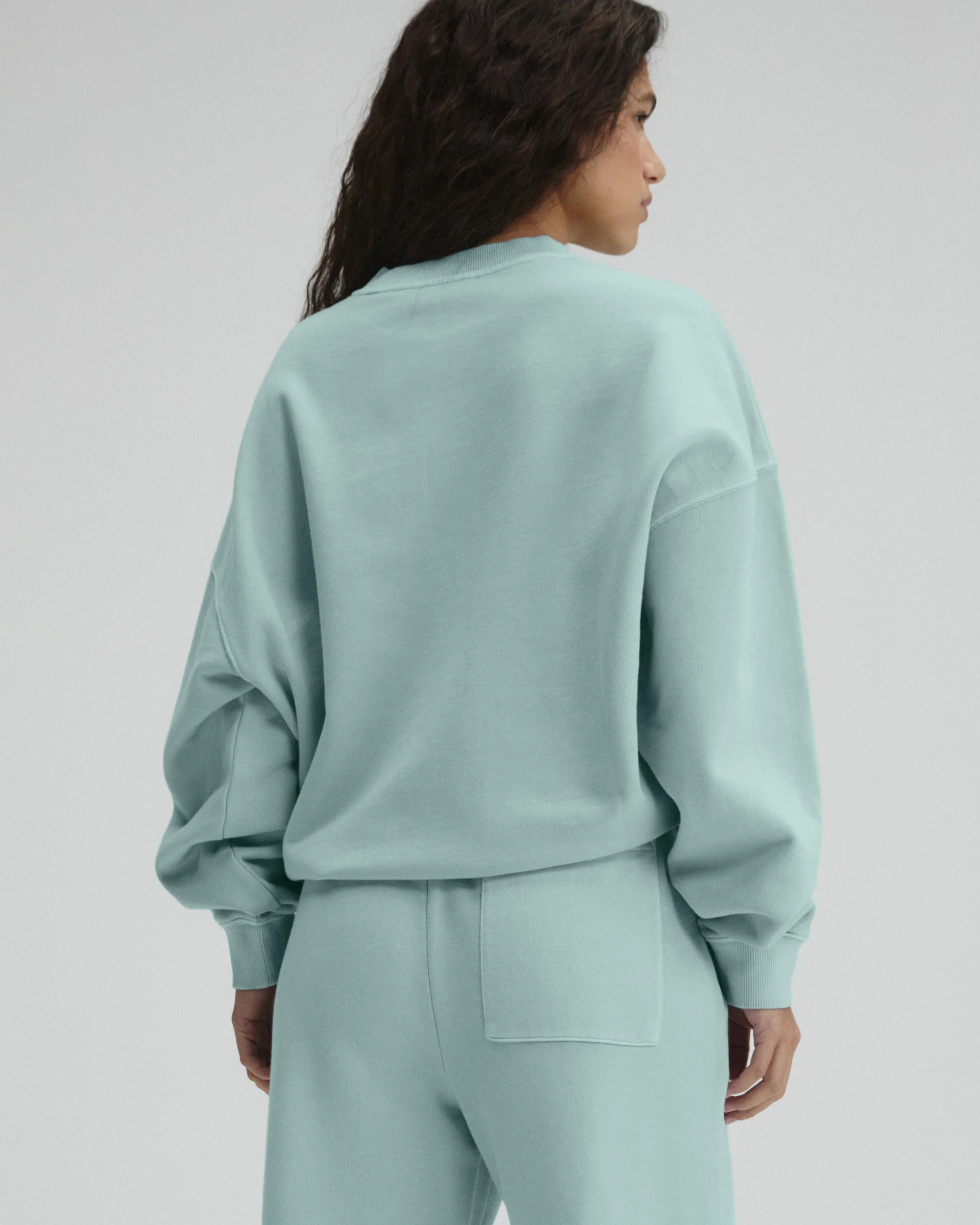 7312-echo-washed-oversized-sweatshirt-ocean-blue-midnight-blue-2.webp Echo Washed Oversized Sweatshirt - Ocean Blue/Midnight Blue