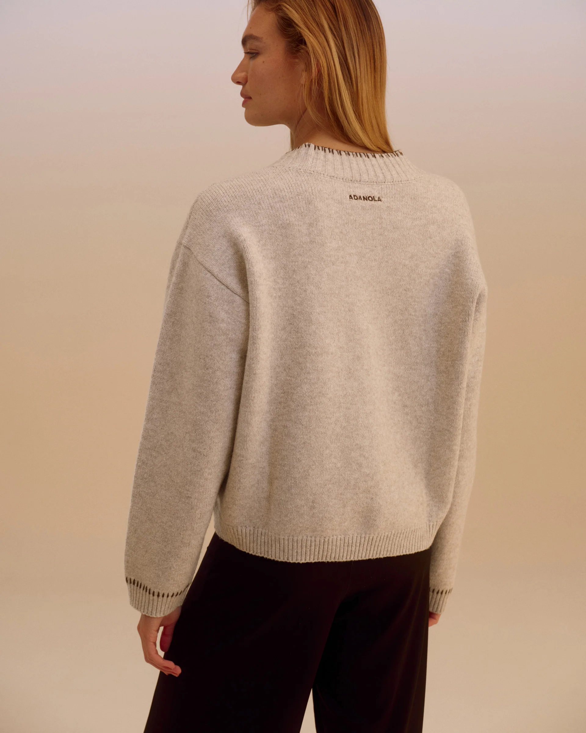7840-knit-blanket-stitch-cardigan-light-grey-melange-2.webp Knit Blanket Stitch Cardigan - Light Grey Melange